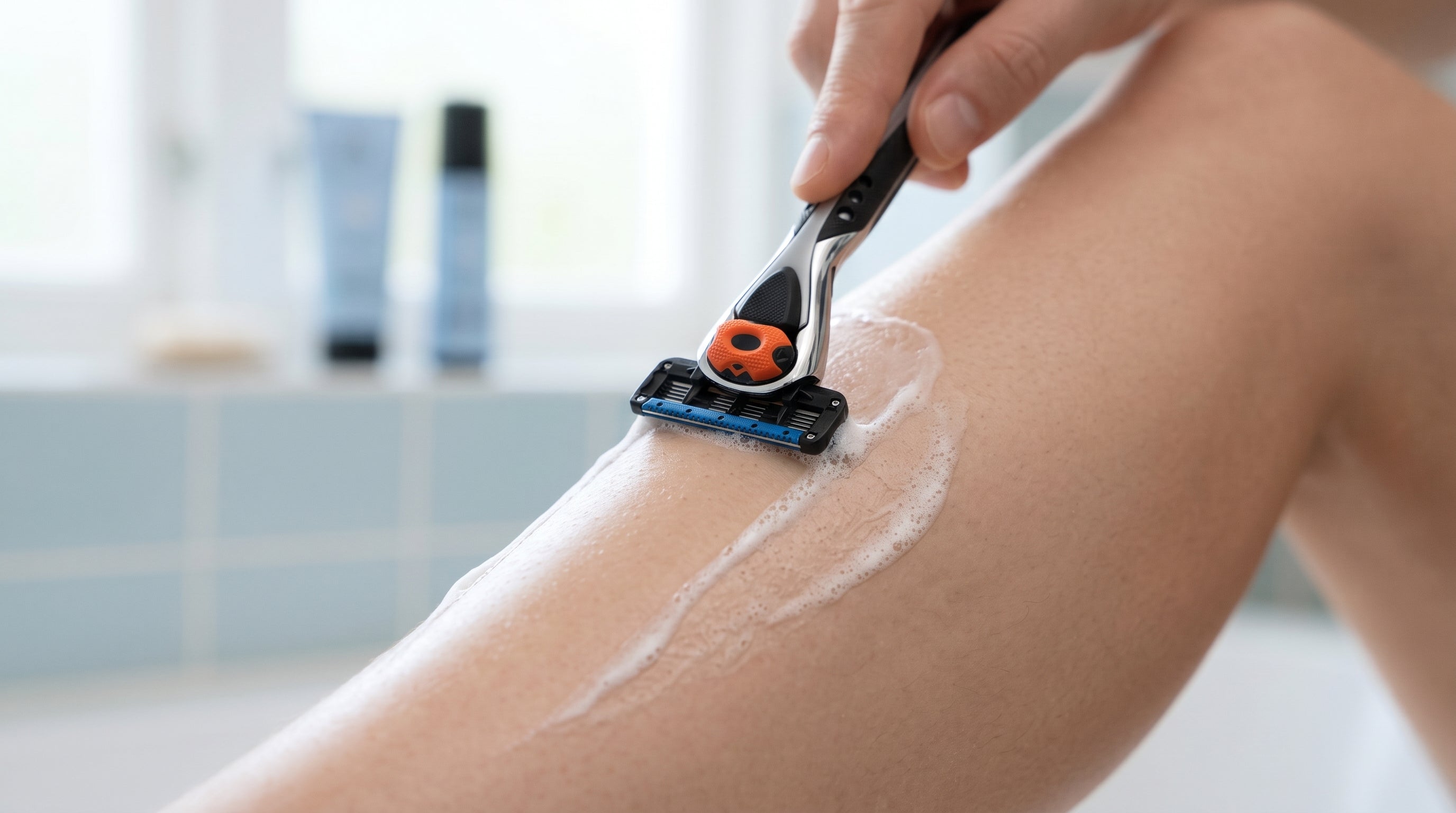 Barberolie og barbergel fra ShaveSafe. AI-genereret billede.