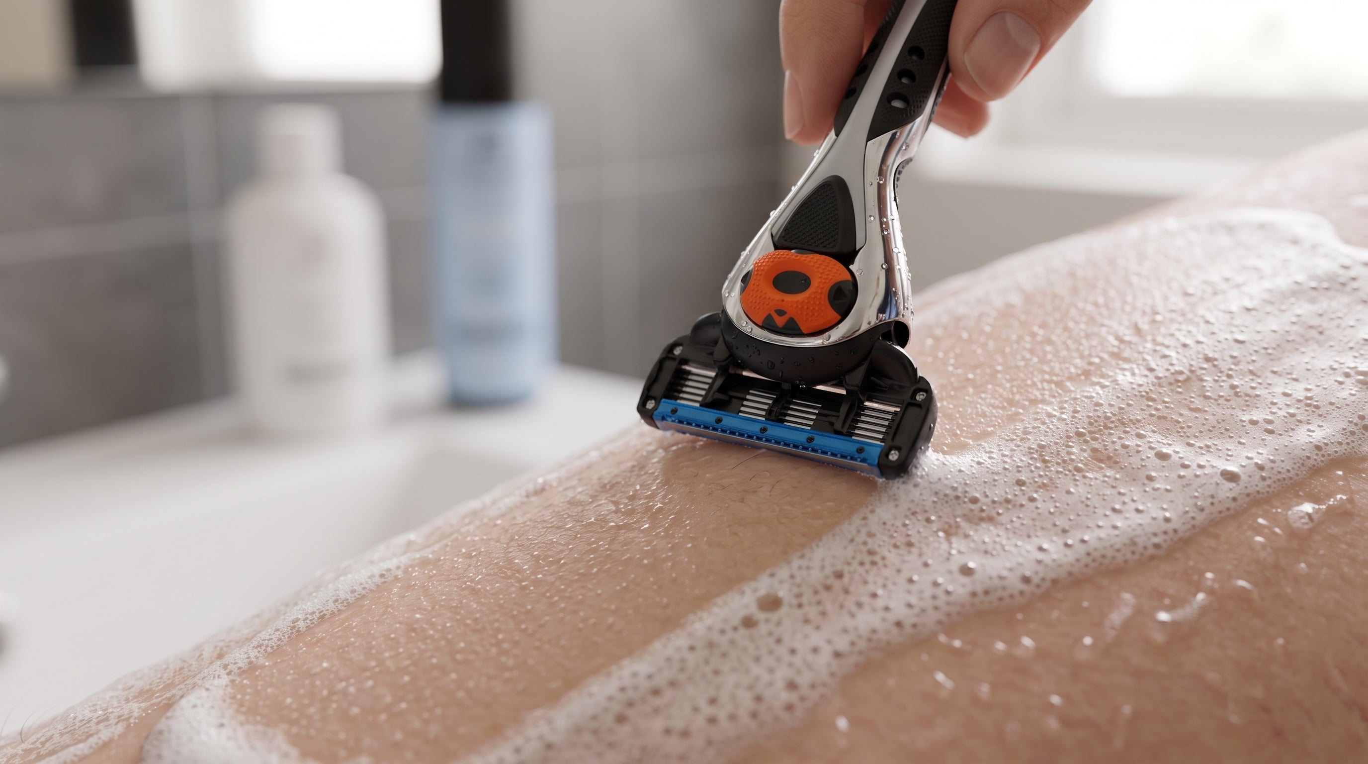 ShaveSafe gel til intimbarbering. AI-genereret billede.